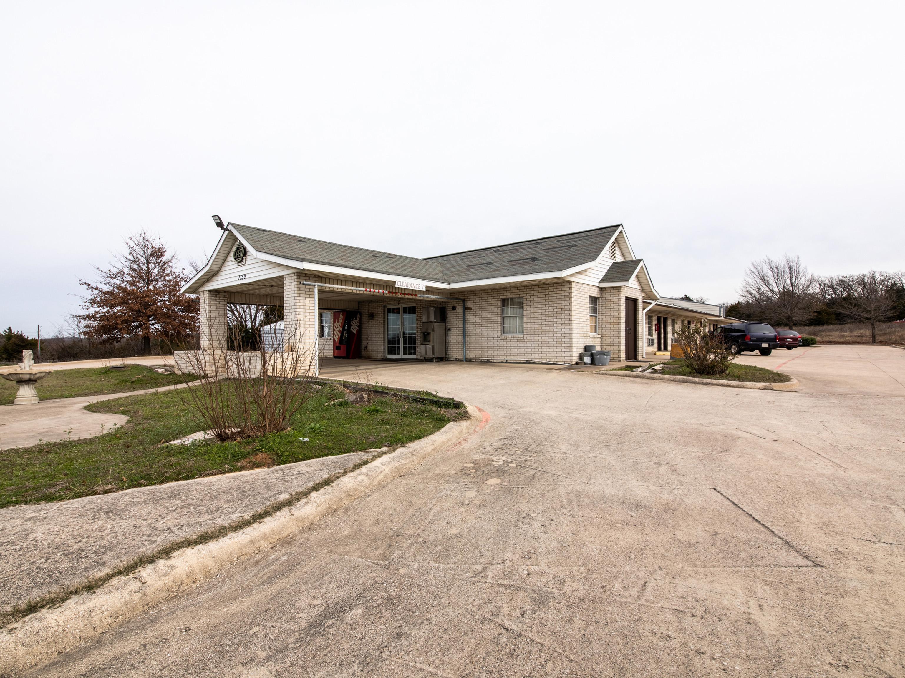 Oyo Tx Hwy 287 Northwest 2* Decatur
